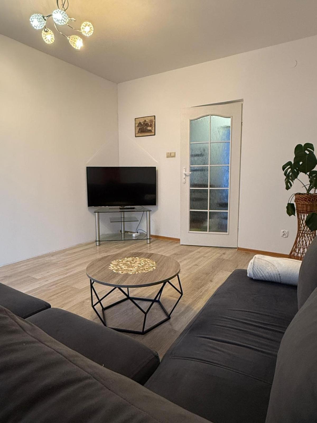 Family Apartment Пжемысл Экстерьер фото
